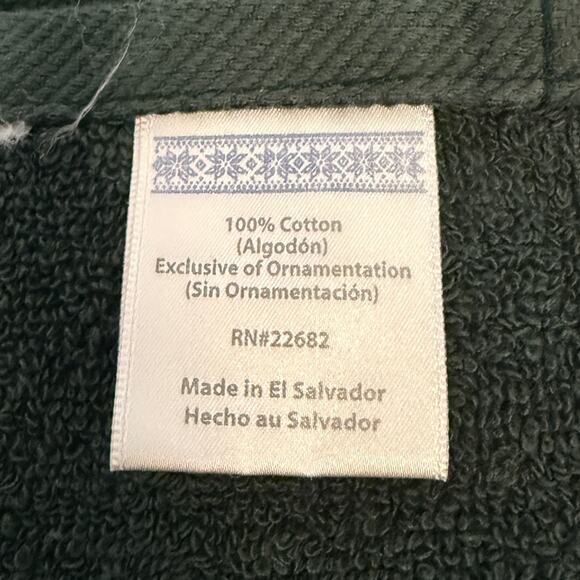 Christmas Holiday Poinsettia Textured Hand Towel Cotton Set of 2 Guest Towels - Picture 5 of 5